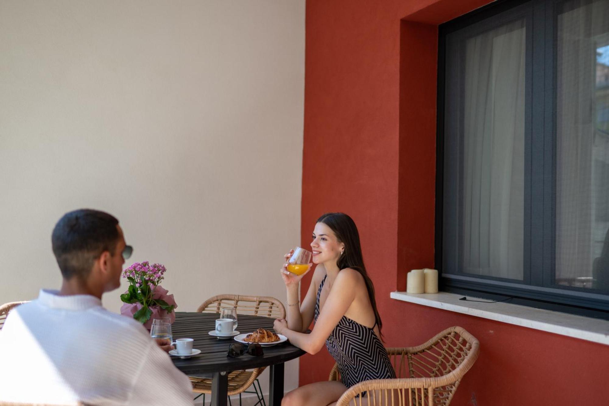 Thalias Quarters - Kalamata Mediterranean Villas Экстерьер фото